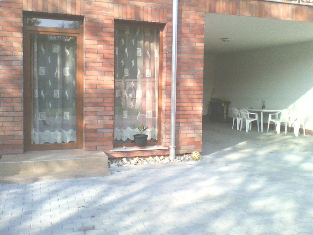 Bastya Apartmanhaz Sárvár Εξωτερικό φωτογραφία